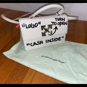 Off-White Jitney 1.4